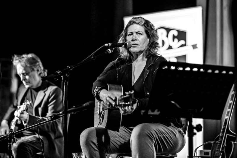 Dayna Kurtz & Robert Maché 