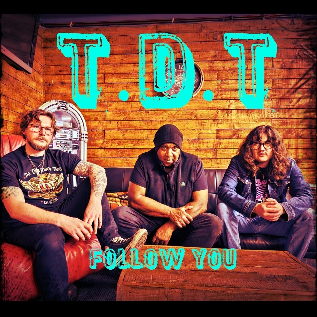 The Davidson Trio - Follow You