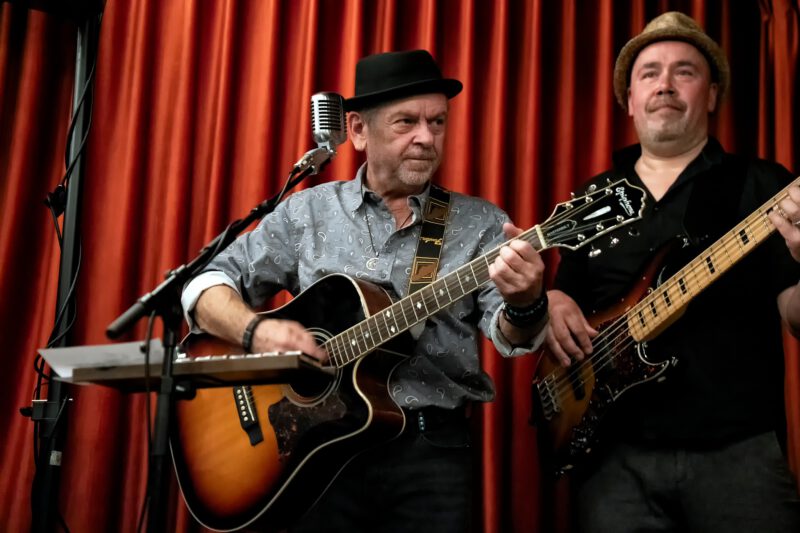 Ramblin’ Dog - 10a