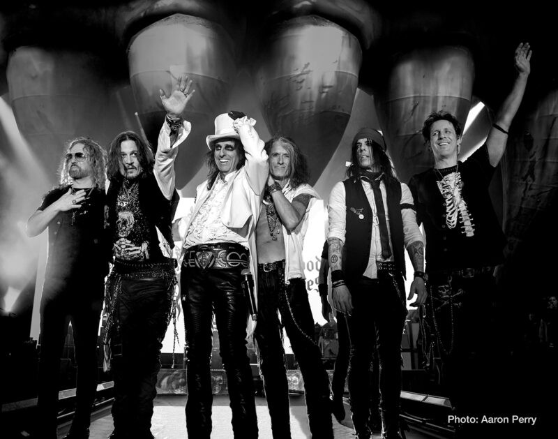 Hollywood Vampires_ group