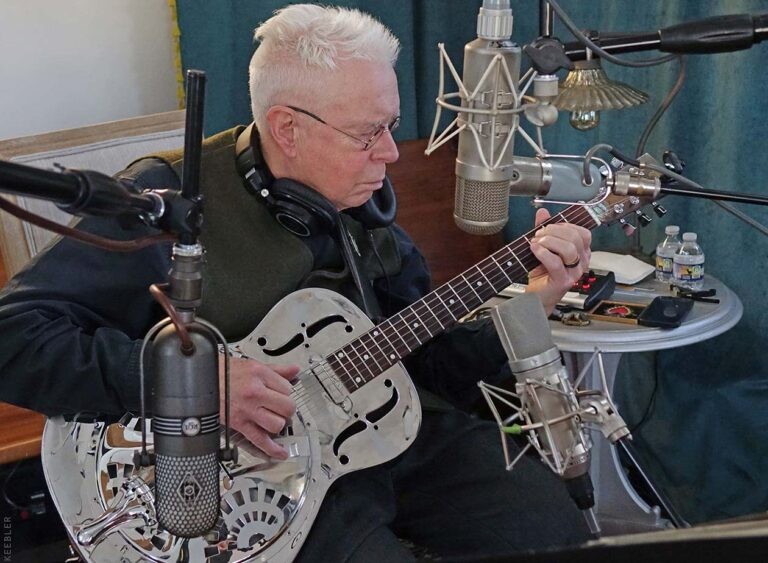 New Release: Bruce Cockburn – The Blood of Others I Bluestown Music