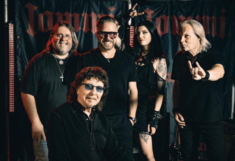 Tony Iommi with his band